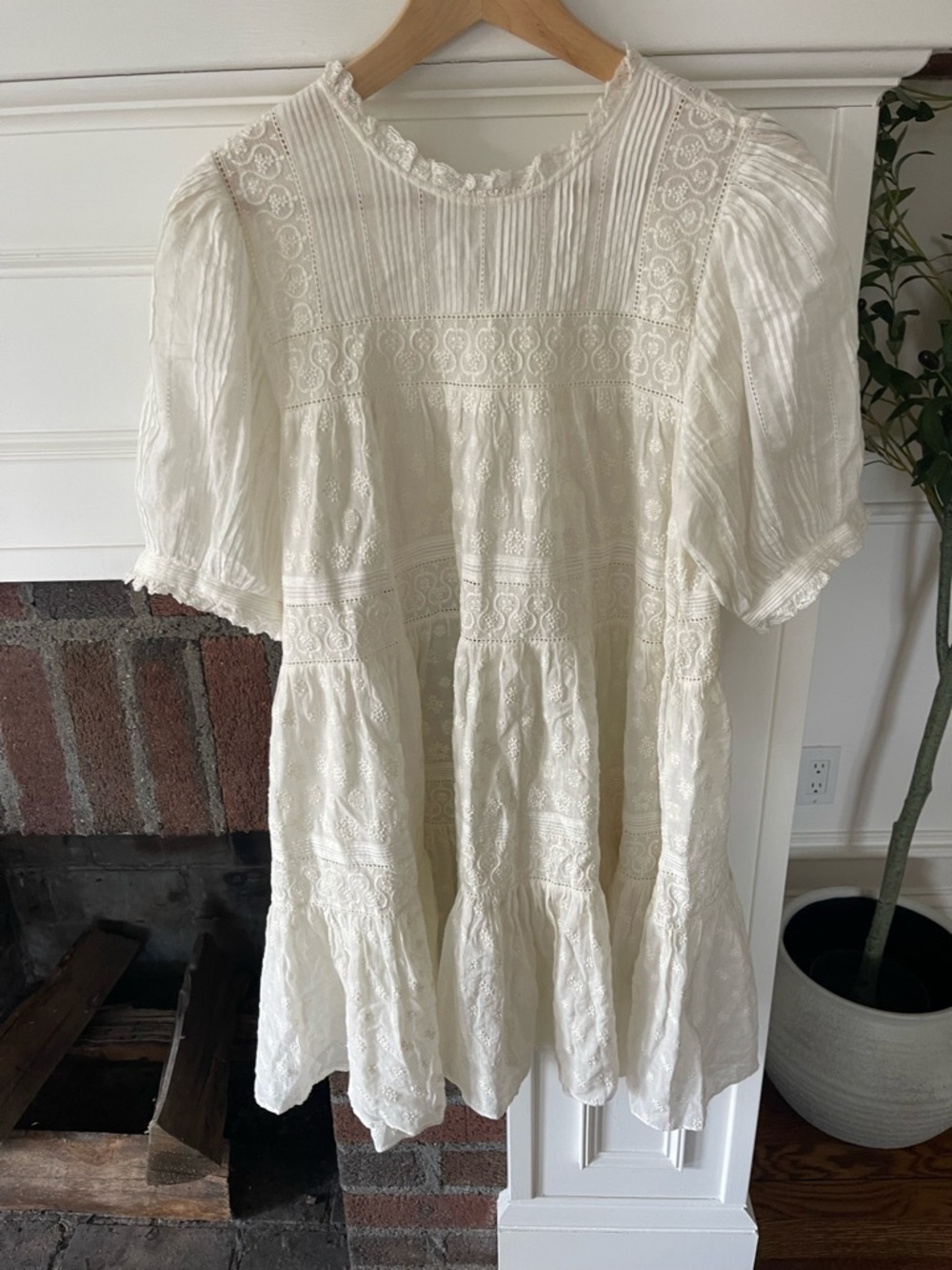 Dôen nerine dress in salt size small euc